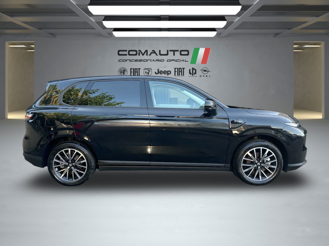 Leapmotor B10  B10 REEV 18.8 kWh  Auto Design - Foto 5