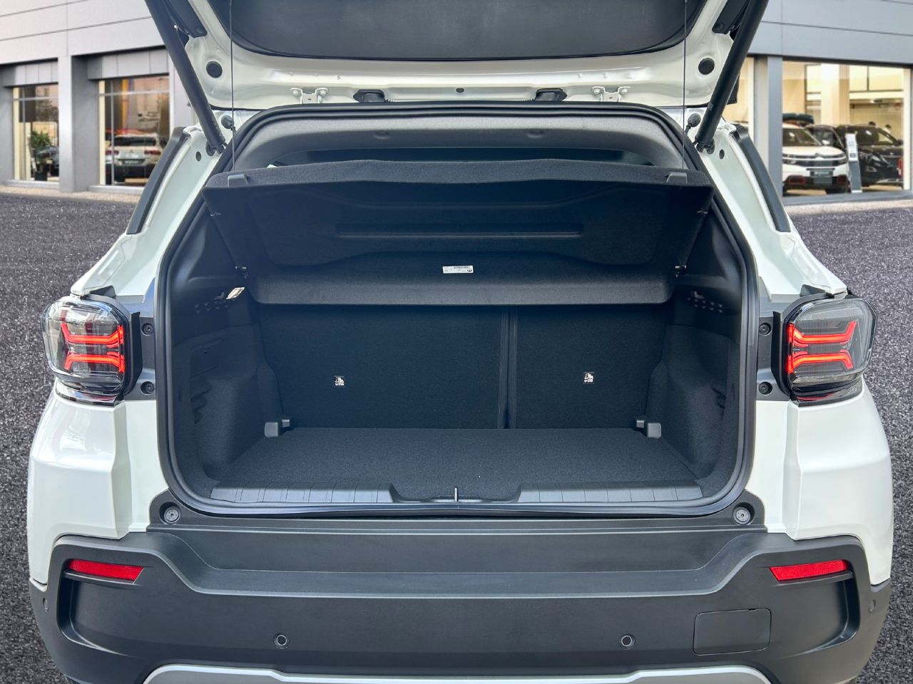 Jeep Avenger  Full Electric 115kW (156CV) Summit - Foto 7
