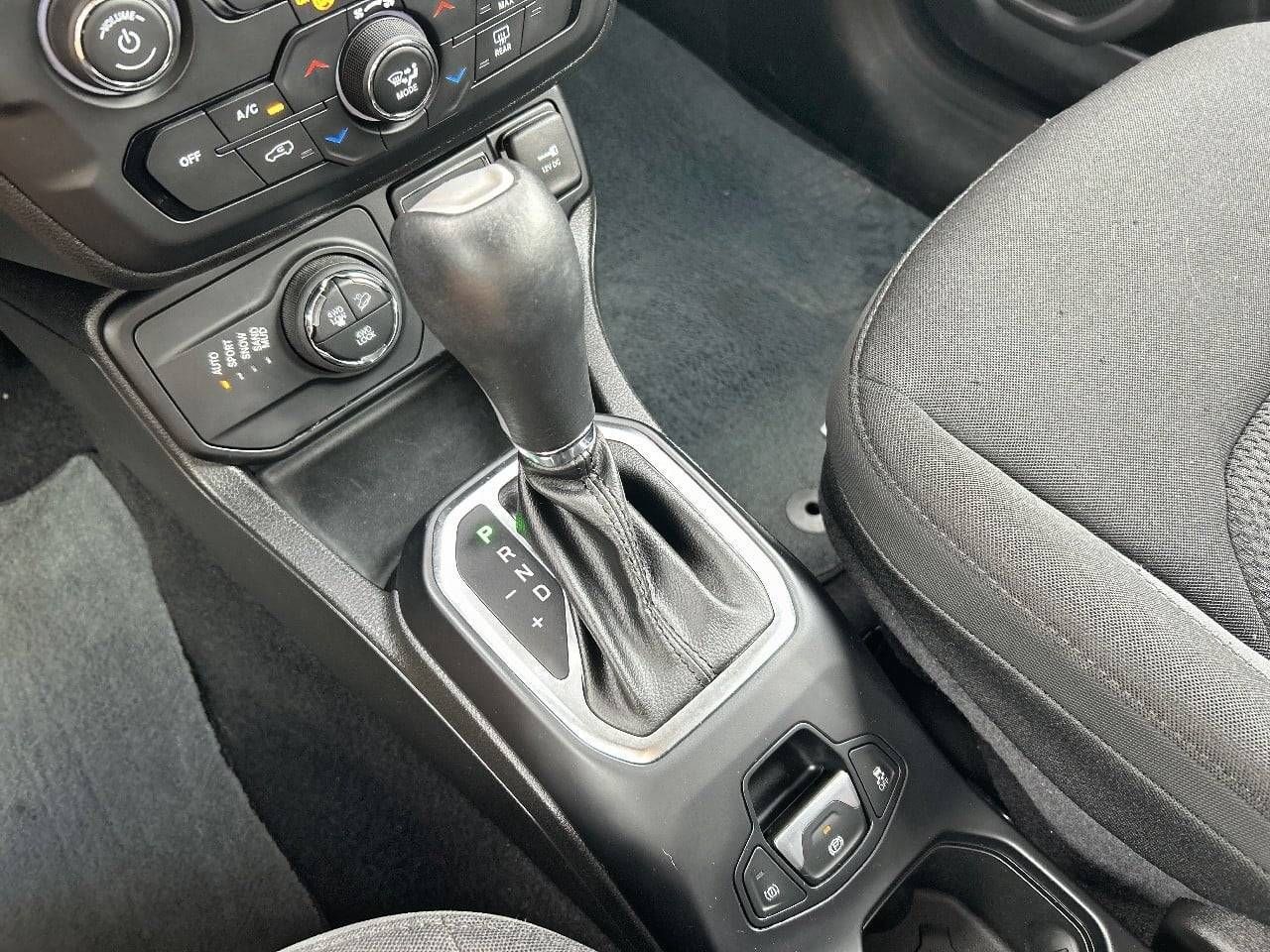 Jeep Renegade  4xe 1.3 PHEV 140 kW(190CV)  AT Limited - Foto 15