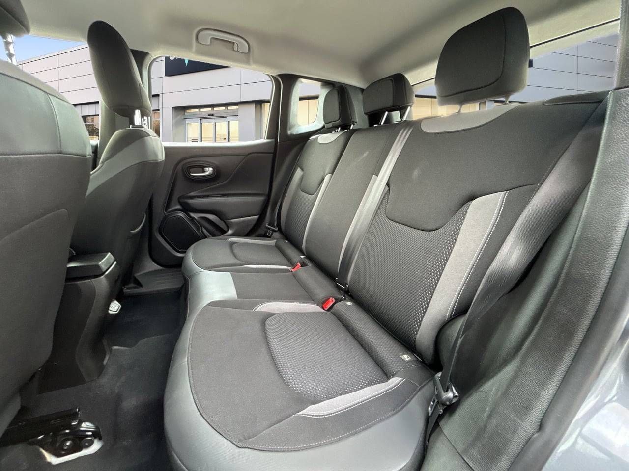 Jeep Renegade  4xe 1.3 PHEV 140 kW(190CV)  AT Limited - Foto 11