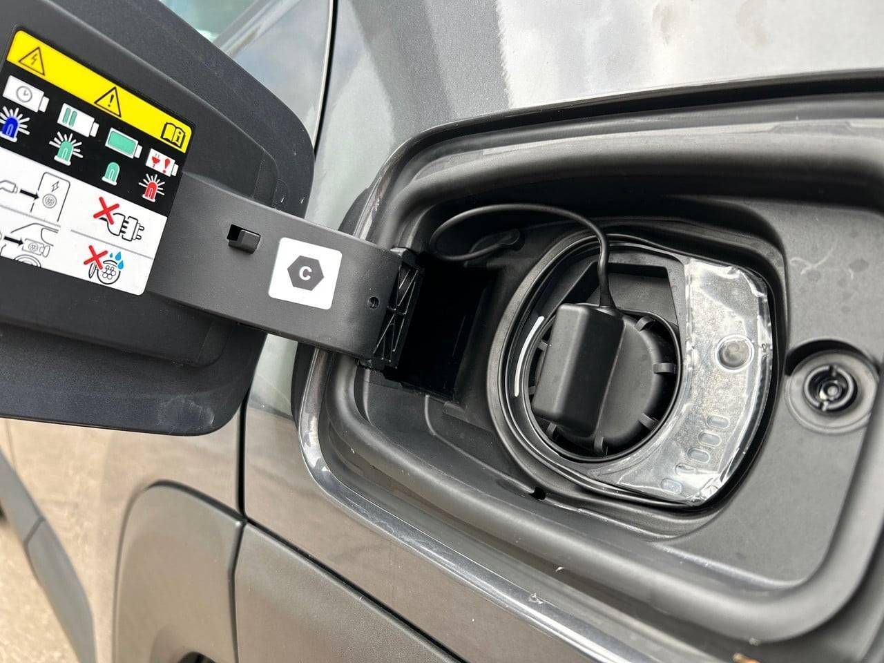 Jeep Renegade  4xe 1.3 PHEV 140 kW(190CV)  AT Limited - Foto 30