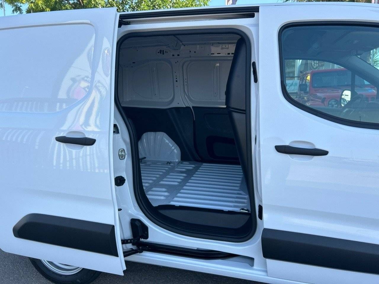 Fiat Doblò  Furgón L1 BlueHDi 1.5 L 650kg 100CV - - Foto 21