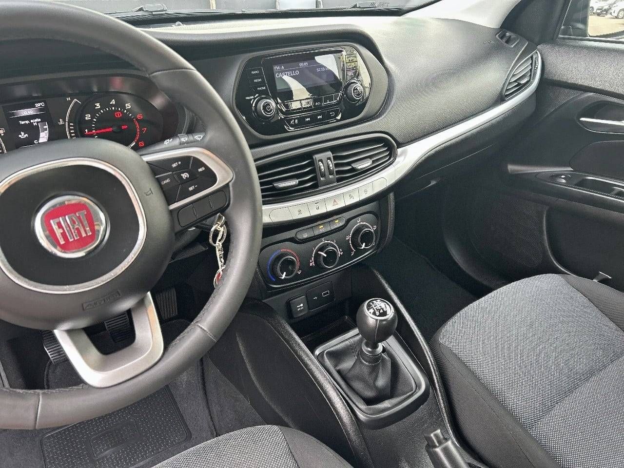 Fiat Tipo  5P 1.4 Fire 70kW (95CV) Pop - Foto 23