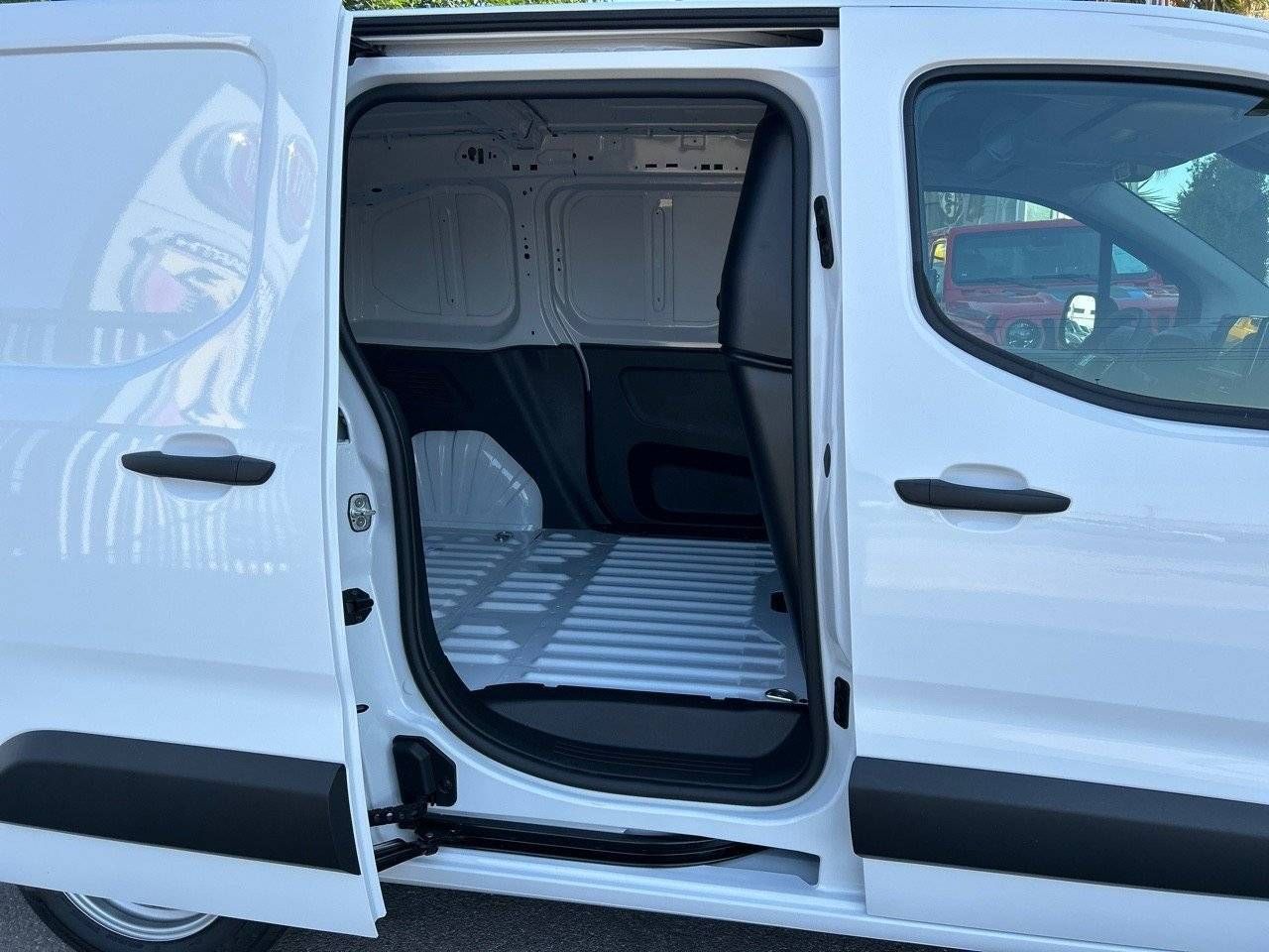 Fiat Doblò  Furgón L1 BlueHDi 1.5 L 650kg 100CV - - Foto 22