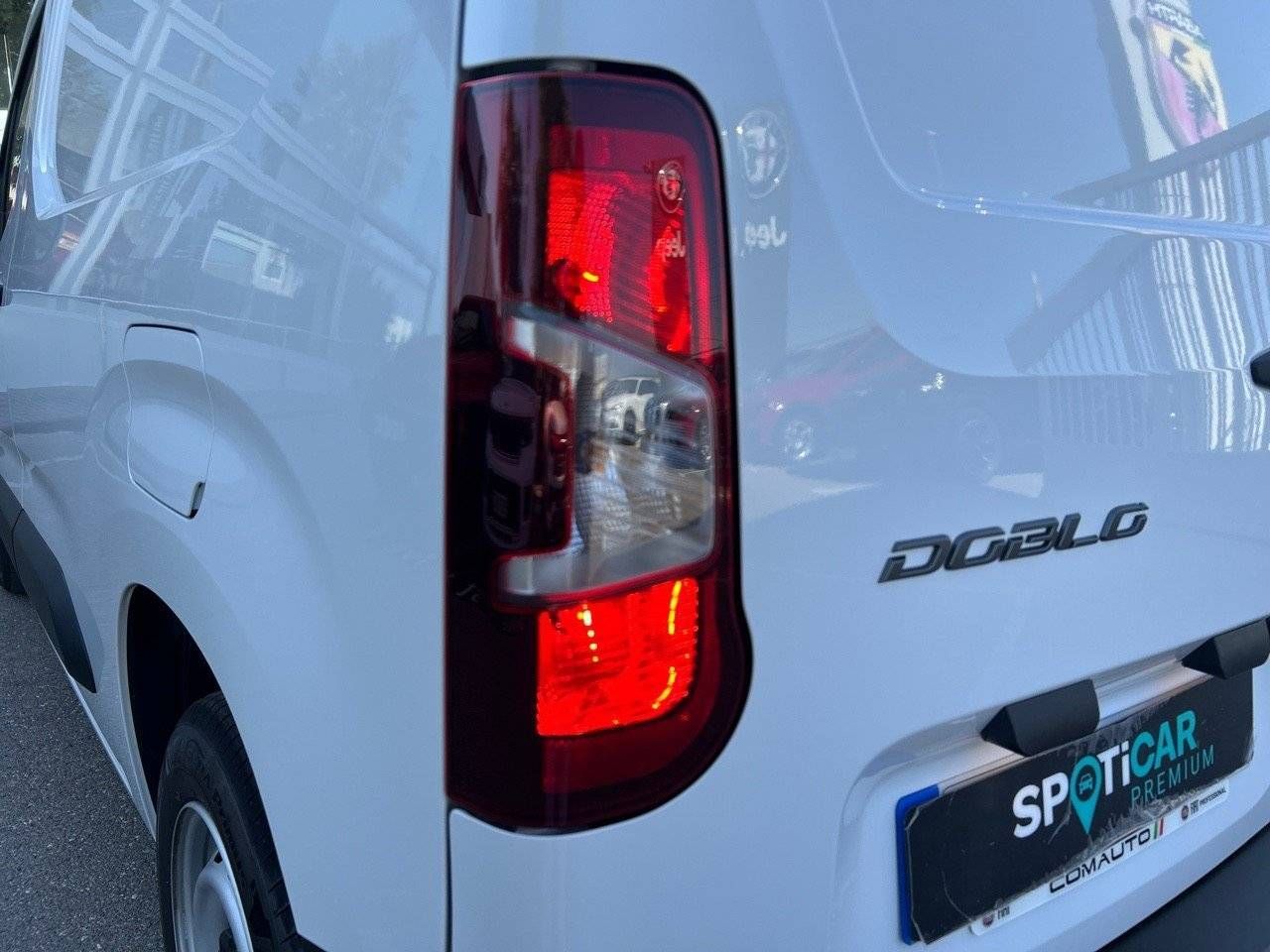 Fiat Doblò  Furgón L1 BlueHDi 1.5 L 650kg 100CV - - Foto 19