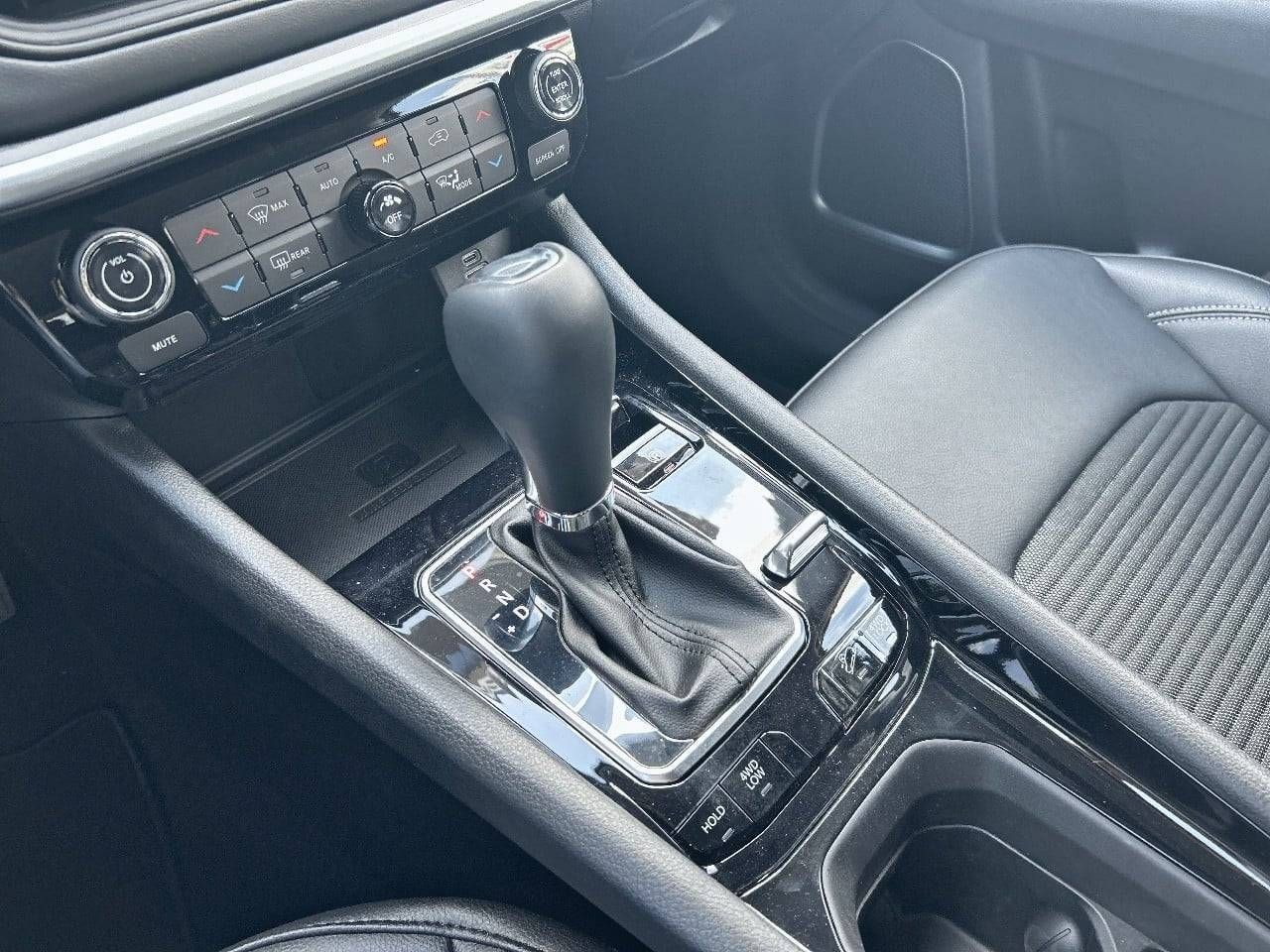 Jeep Compass  4Xe 1.3 PHEV 140kW(190CV)  AT AWD Limited - Foto 15