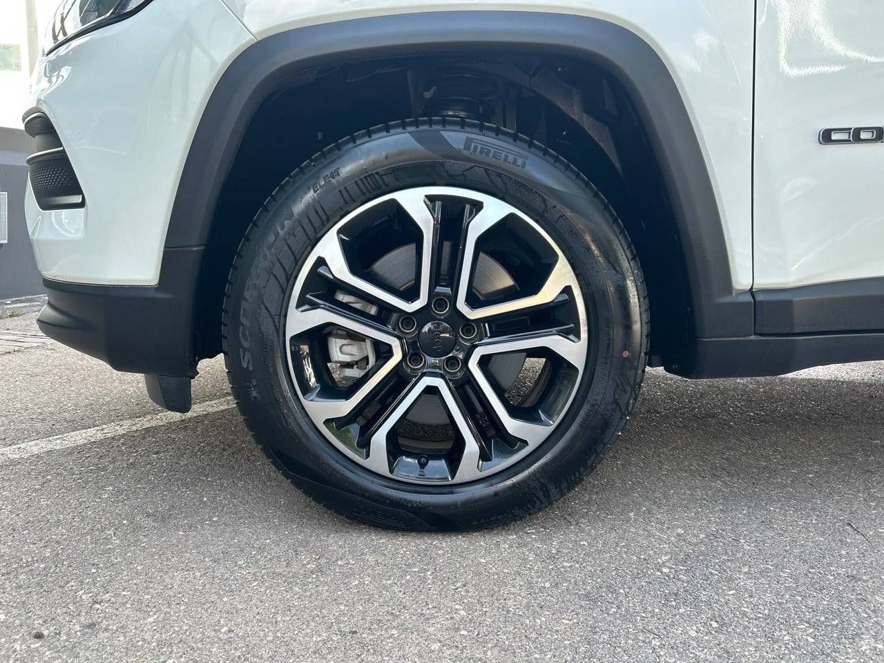 Jeep Compass  4Xe 1.3 PHEV 140kW(190CV)  AT AWD Limited - Foto 12