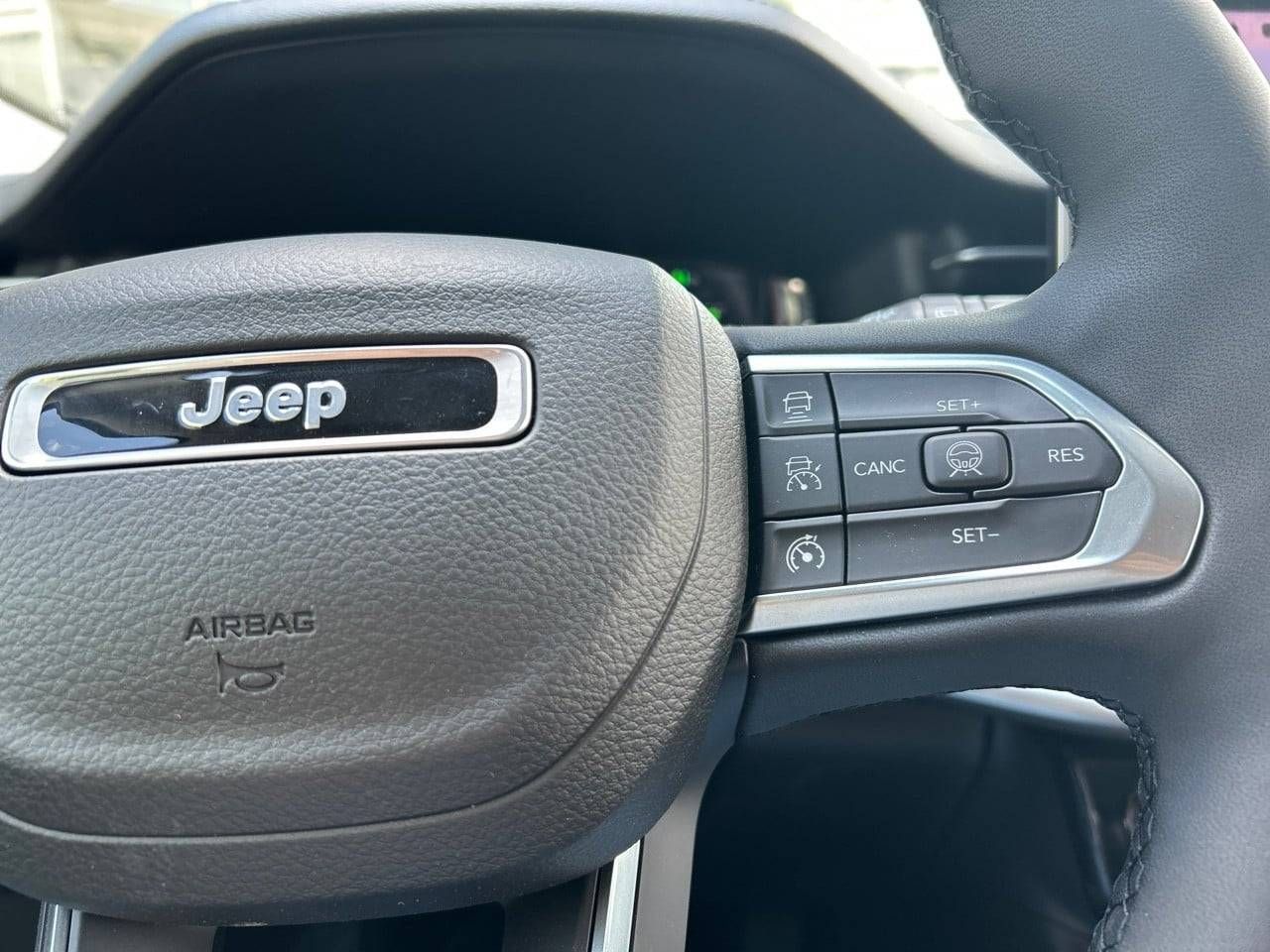 Jeep Compass  4Xe 1.3 PHEV 140kW(190CV)  AT AWD Limited - Foto 16