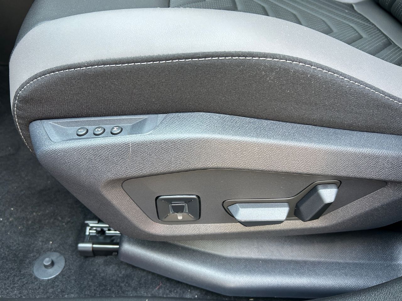 Jeep Compass  eHybrid 1.5 MHEV 130HP  Dct Summit - Foto 27