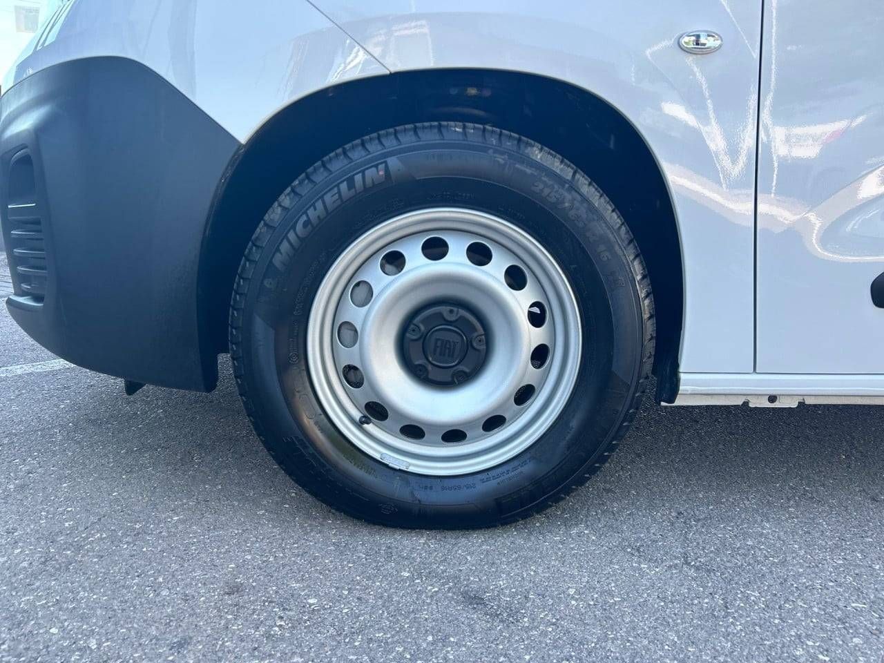 Fiat Doblò EDoblò 3 EDoblò Furgón Maxi L2 100kW 50kWh - - Foto 12