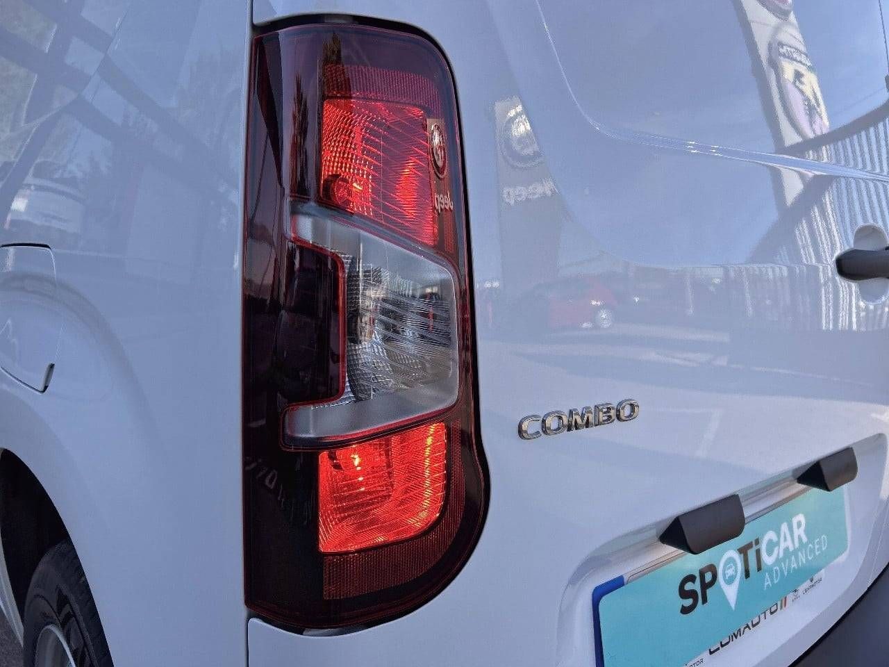 Opel Combo Cargo  Cargo 650kg Diesel 1.5 100HP S&S MT E6.4 - - Foto 19