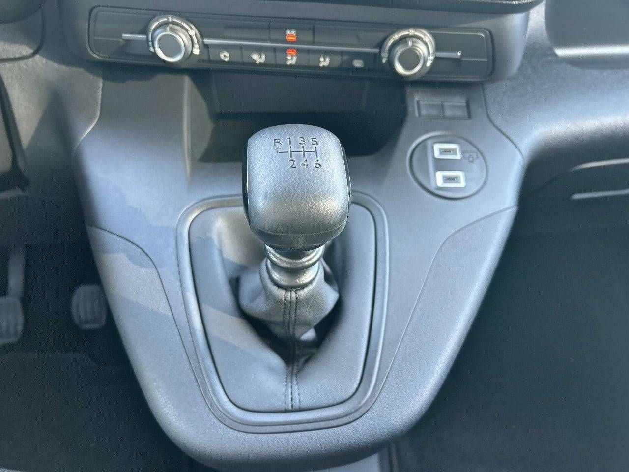 Opel Combo Cargo  Cargo 650kg Diesel 1.5 100HP S&S MT E6.4 - - Foto 15