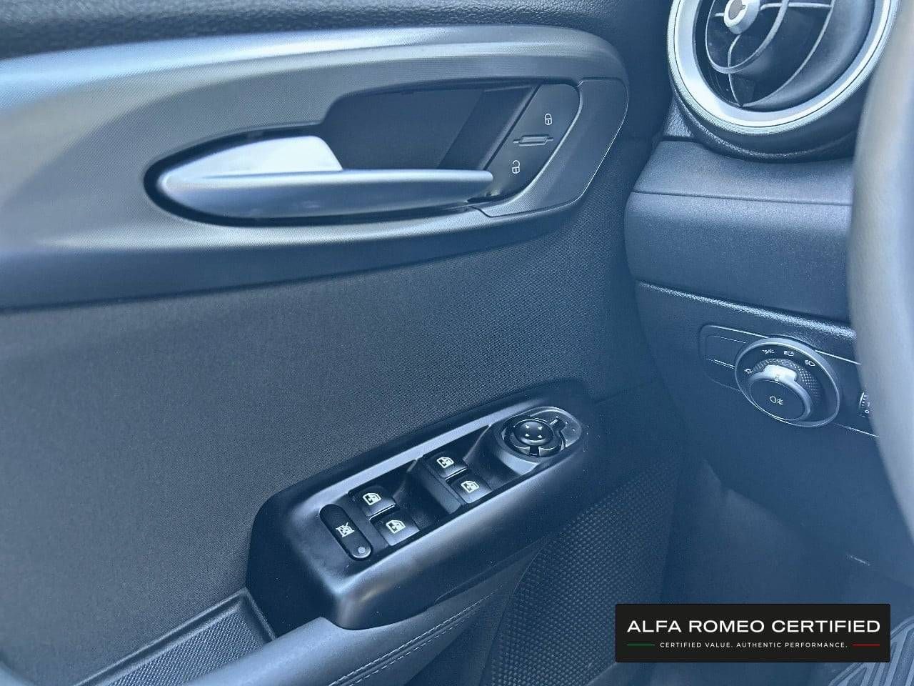 Alfa Romeo Tonale  1.6 DS 130 CV  FWD Sprint - Foto 18