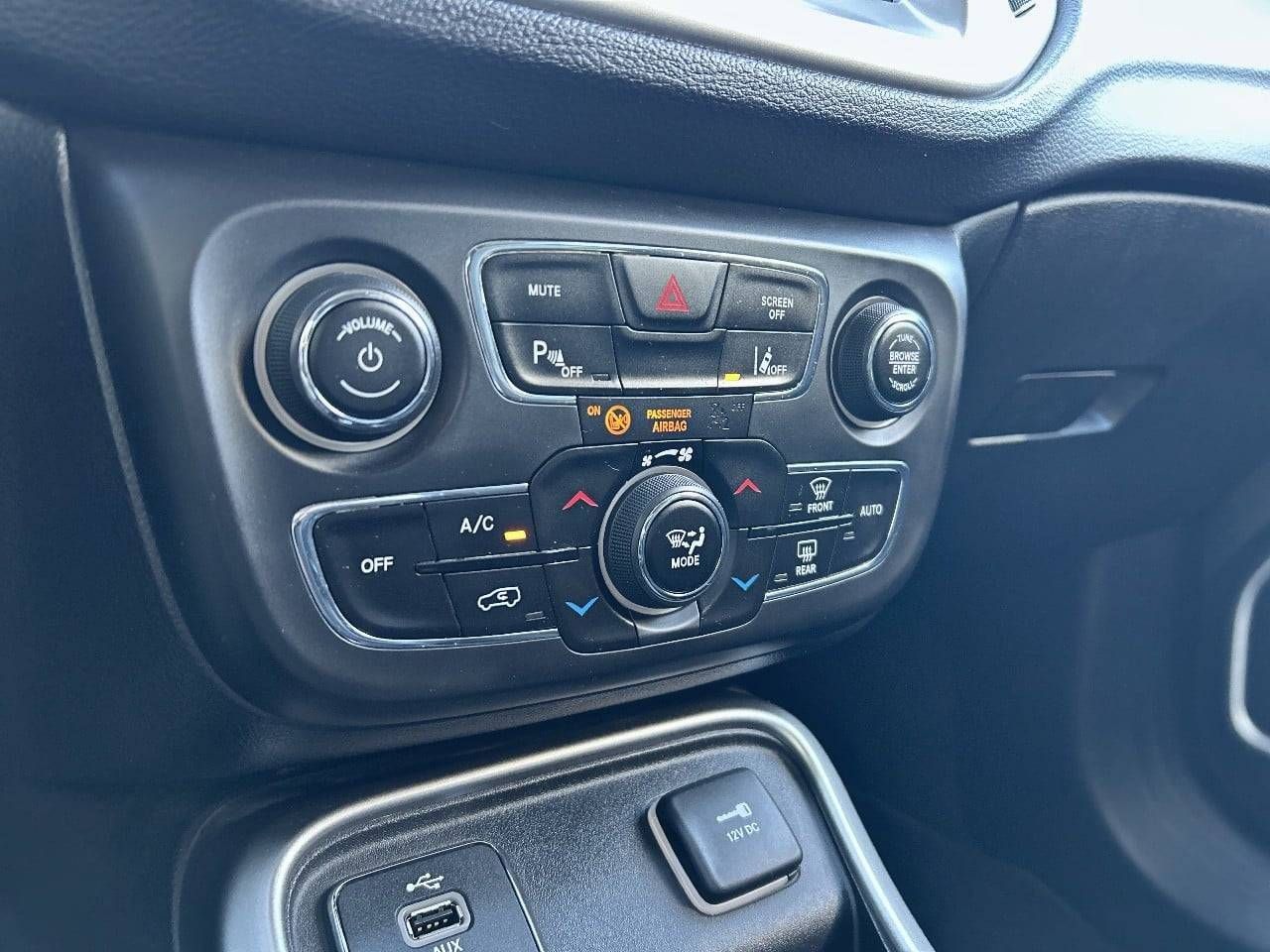 Jeep Compass  1.4 Mair 103kW  4x2 Longitude - Foto 22