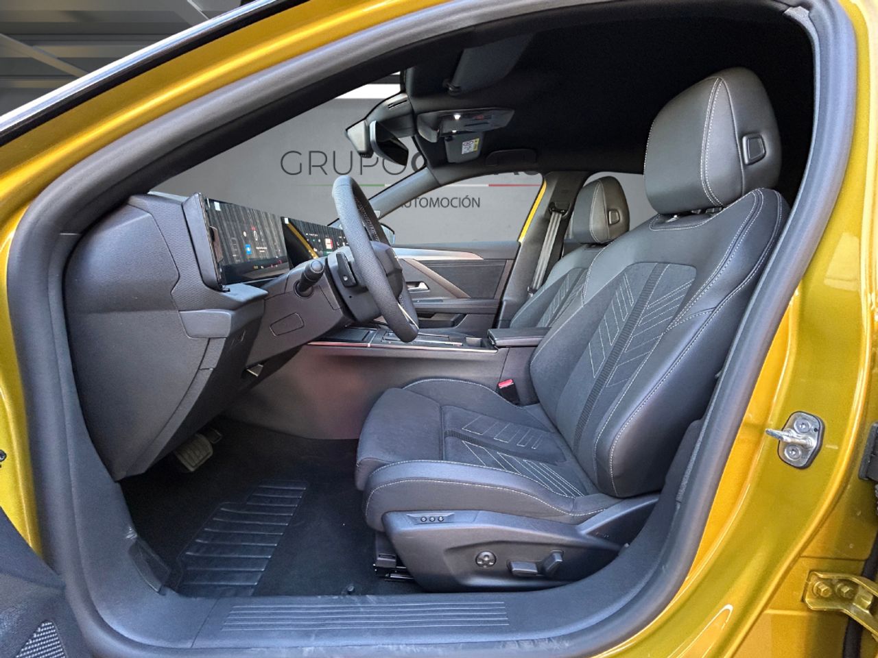 Opel Astra  1.2T XHT Hybrid 107kW  eDCT6 Ultimate - Foto 10