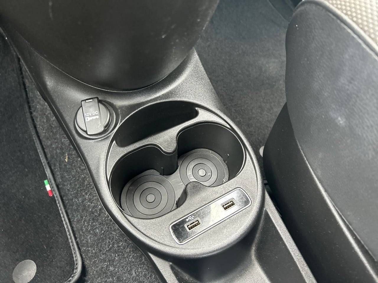 Fiat 500   1.0 Hybrid 51KW (70 CV) Connect - Foto 21