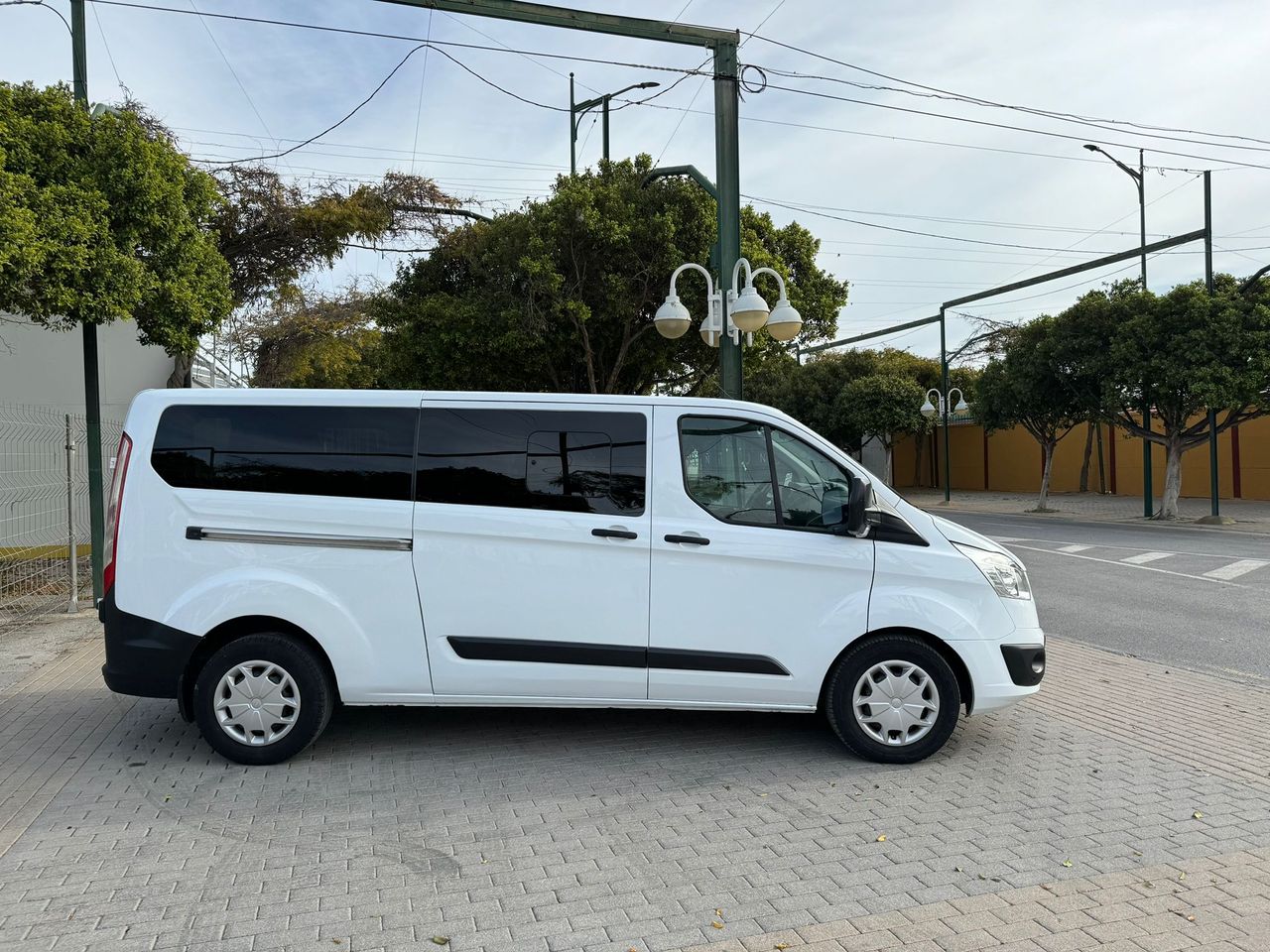 Ford transit 6 marchas  de segunda mano - ford transit custom 2017 /