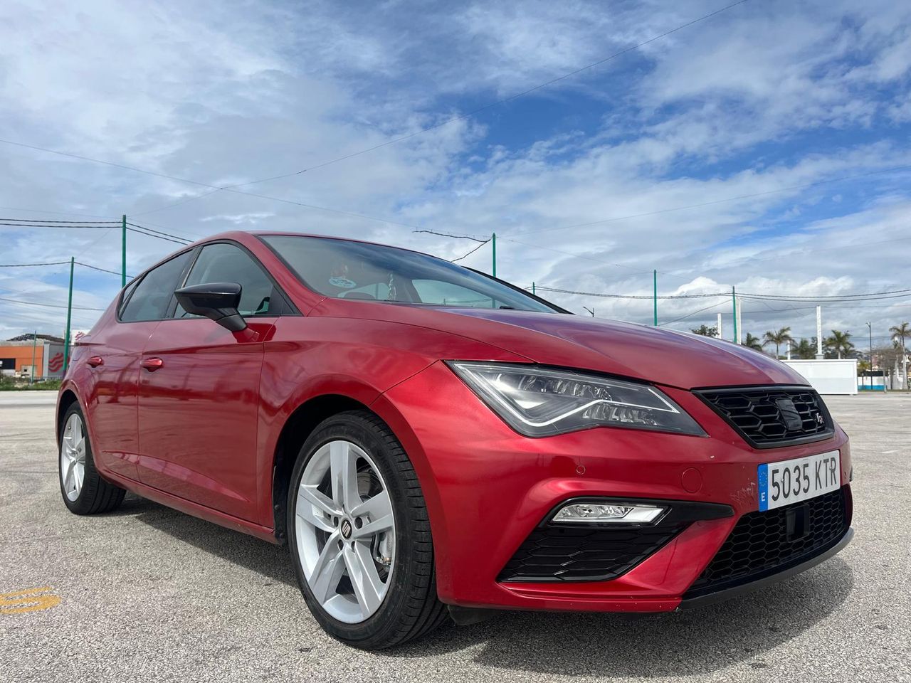 Korando gasolina 149cv  de segunda mano - seat leon 2020 /