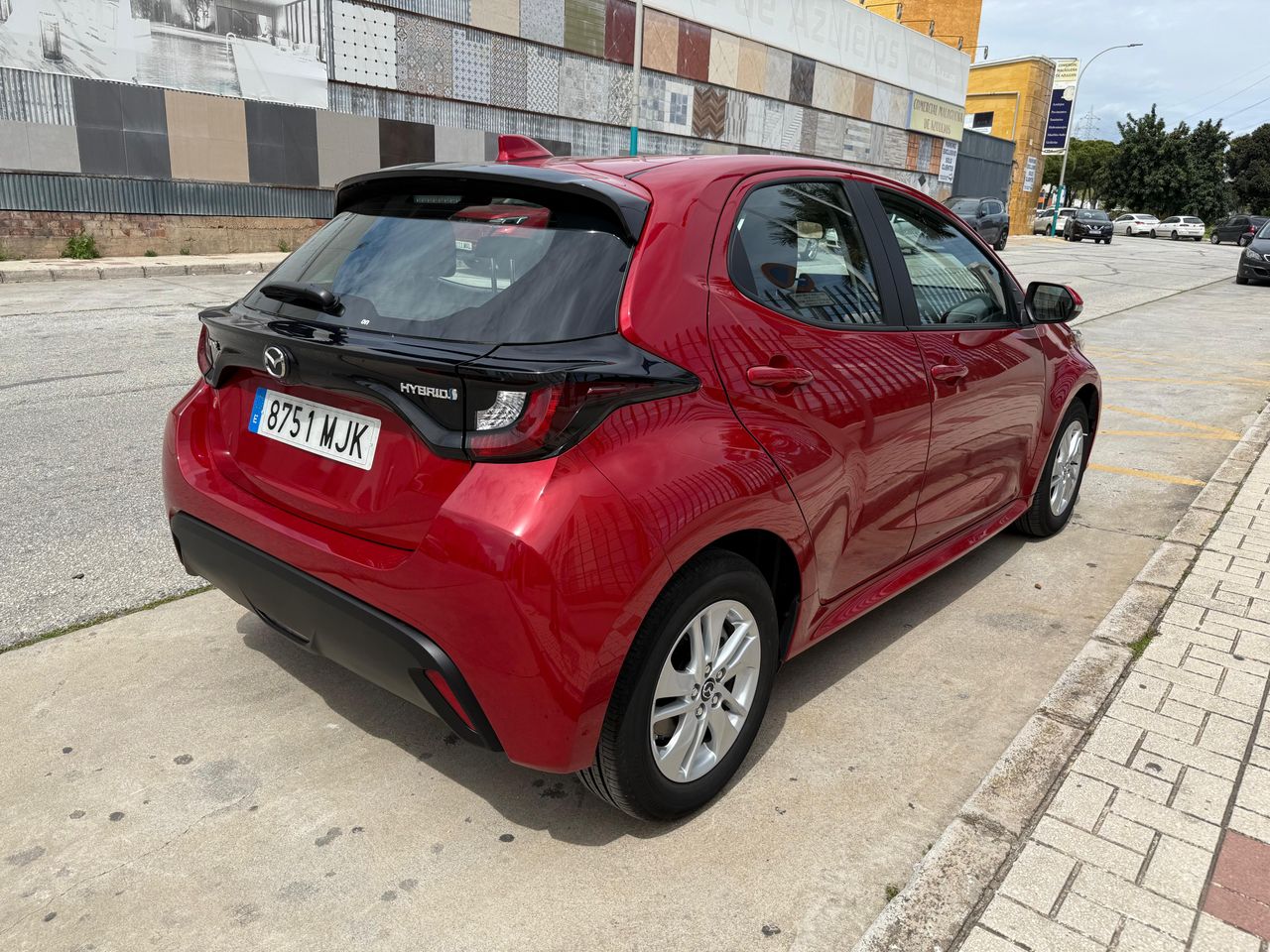 mazda 2 2023 / foto grande (3)
