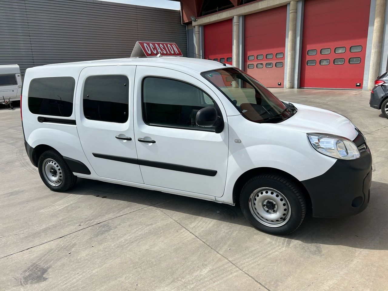 Renault kangoo con motor diesel  de segunda mano - renault kangoo combi 2018 /