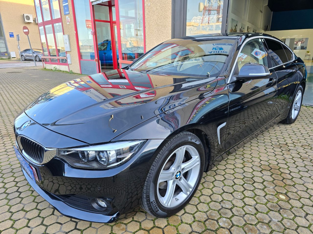 Detalles lineas cualquier  de segunda mano - bmw serie 4 2019 /