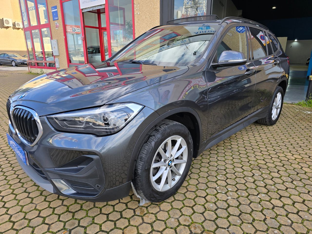 Detalles lineas cualquier  de segunda mano - bmw x1 2020 /