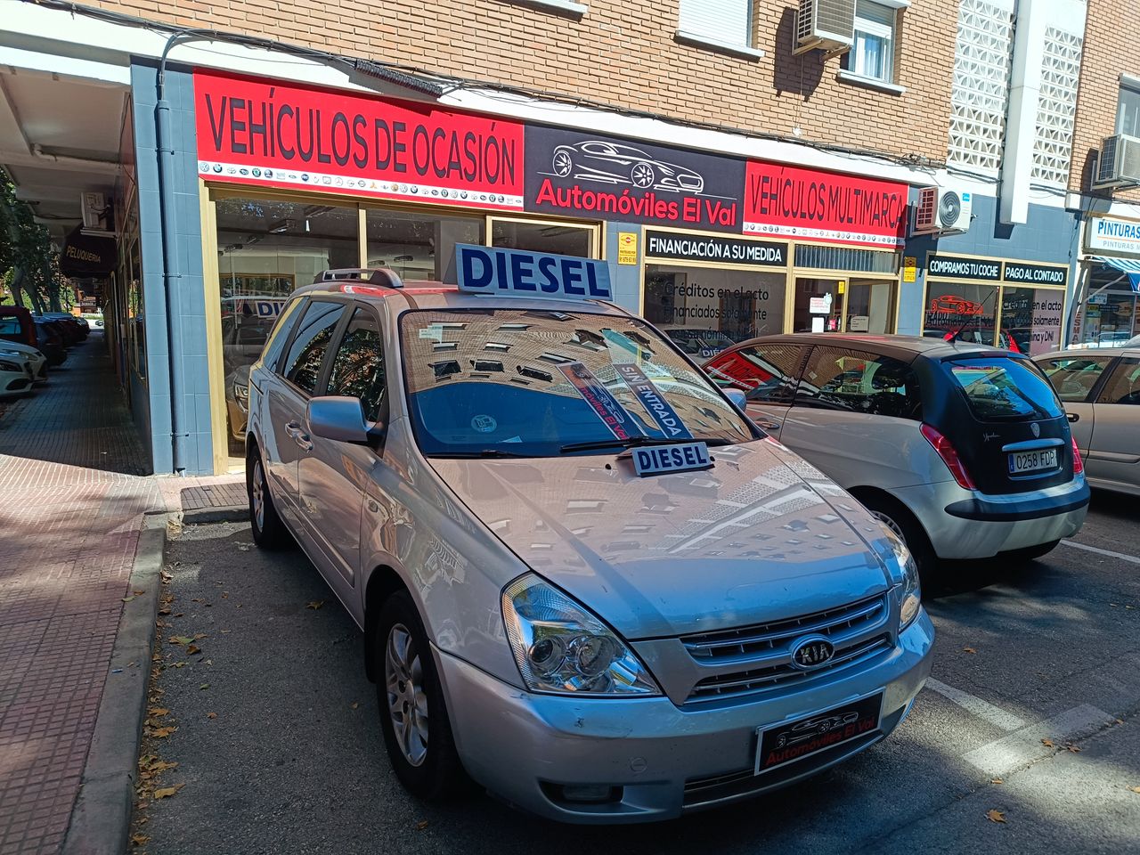 Foto kia carnival 2009 /