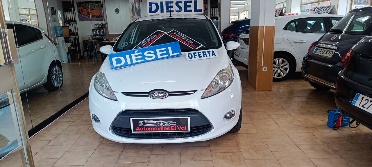 Fiesta 2015 5 plazas  de segunda mano - ford fiesta 2011 /