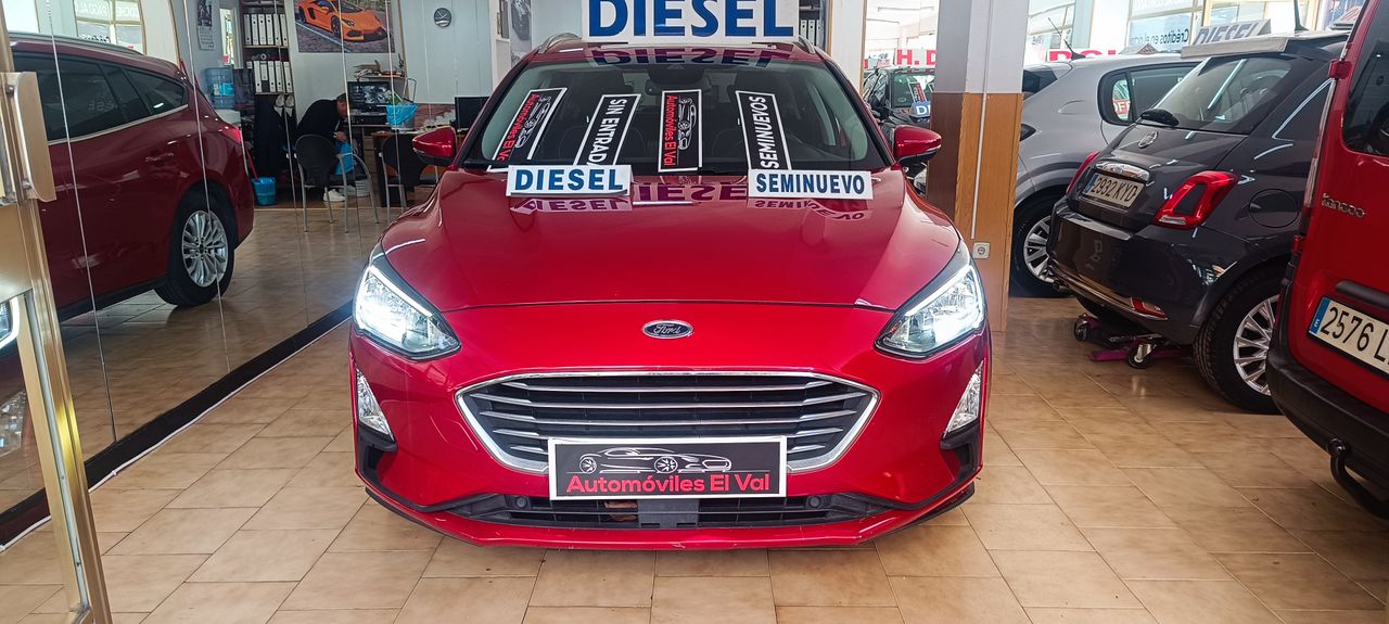 Foto ford focus 2021 /