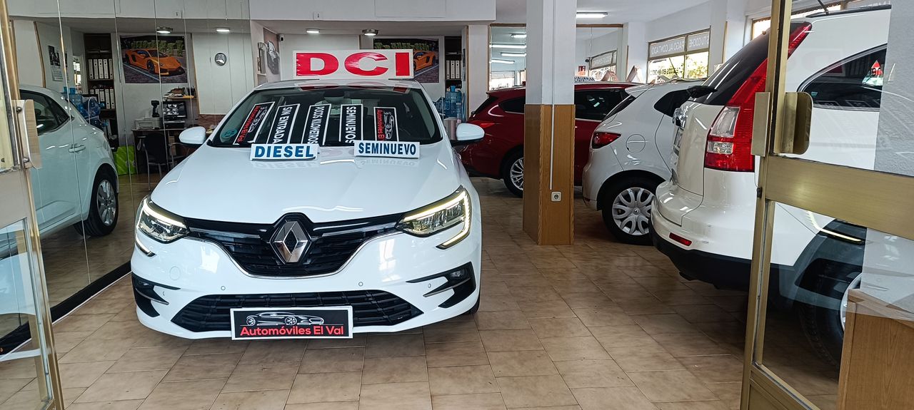 Foto renault megane 2021 /