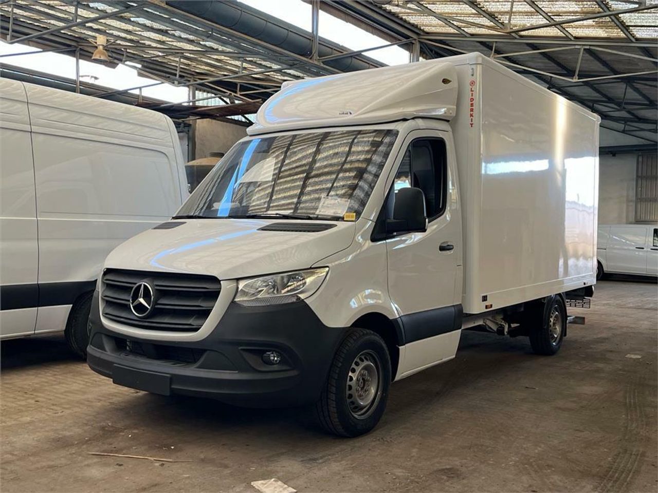 Montaje suelos de madera con presupuesto  de segunda mano - mercedes sprinter 2025 /