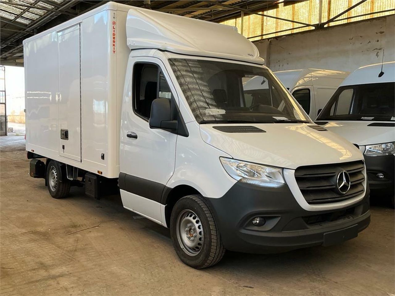 mercedes sprinter 2025 / foto grande (3)