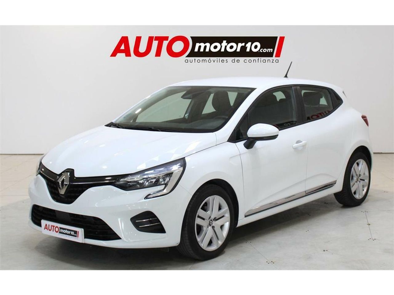renault clio 2021 /