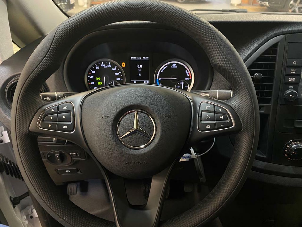 mercedes vito 2023 / foto grande (2)