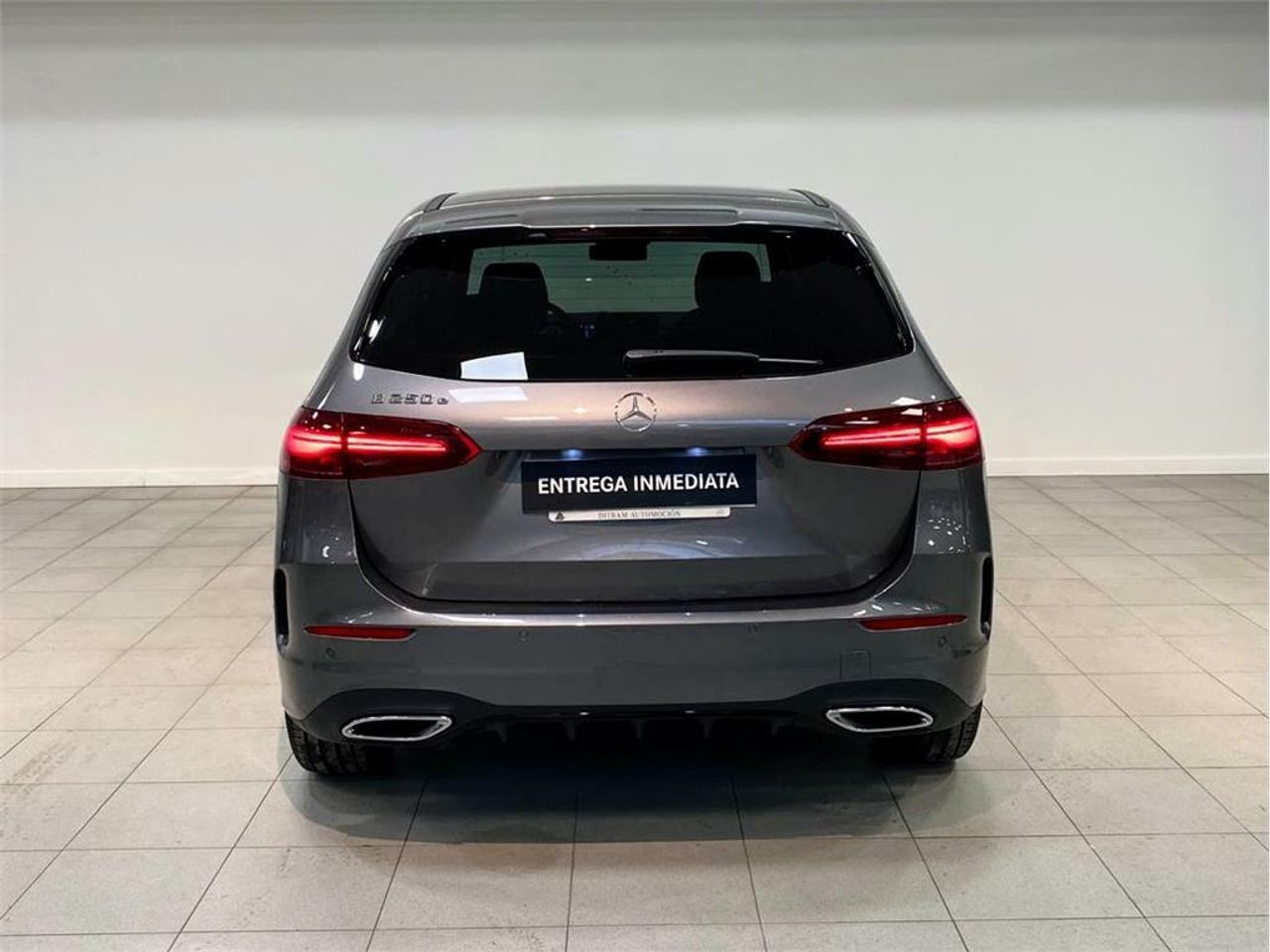 mercedes clase b 2024 / foto grande (3)