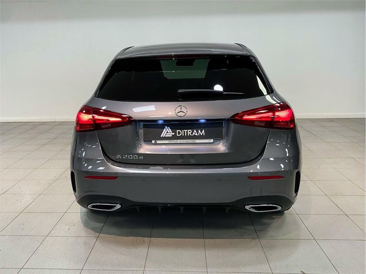 mercedes clase a 2024 / foto grande (3)