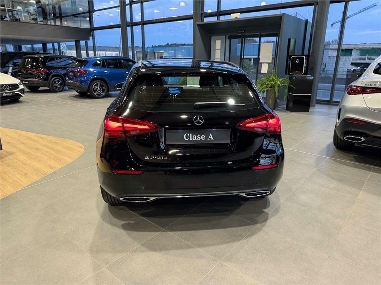 mercedes clase a 2025 / foto grande (3)
