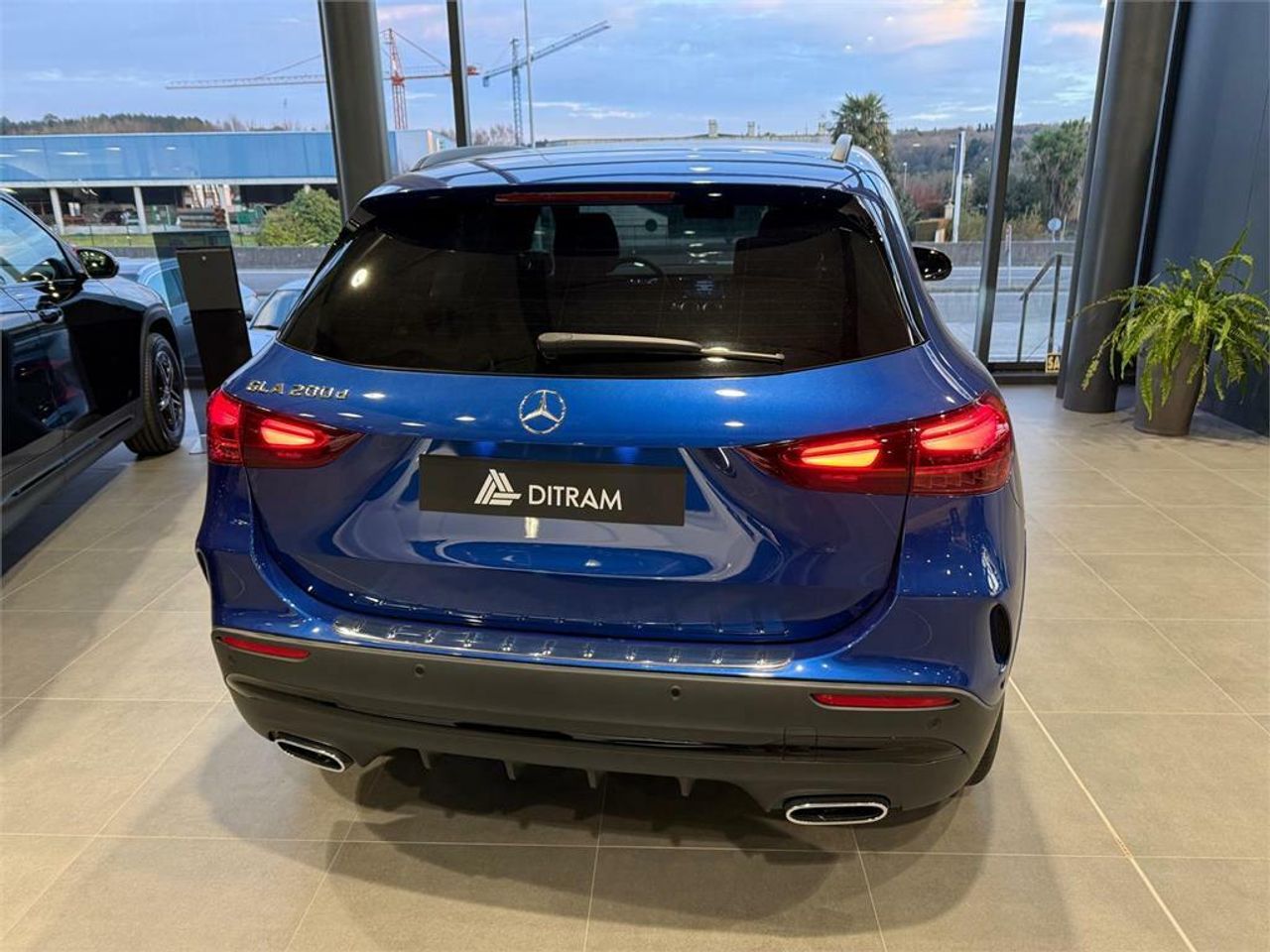 mercedes gla 2025 / foto grande (2)