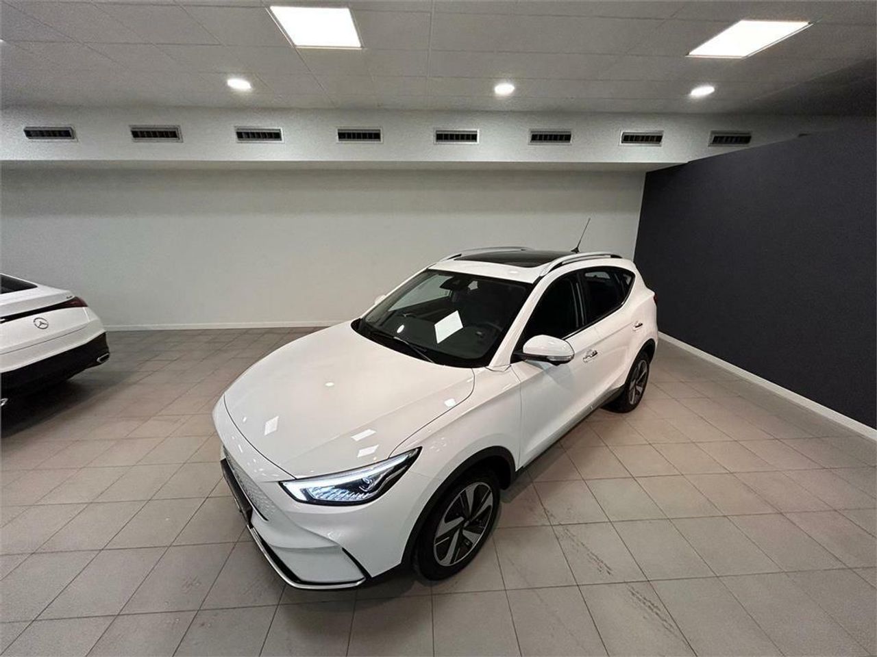 mg zs ev 2025 / foto grande (2)