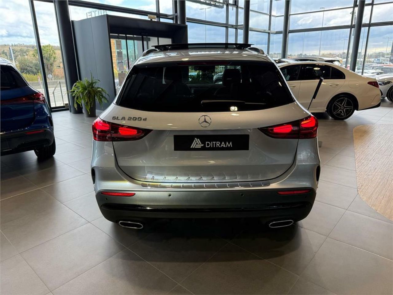 mercedes gla 2025 / foto grande (2)