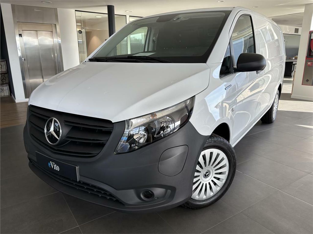 Foto mercedes vito 2025 /