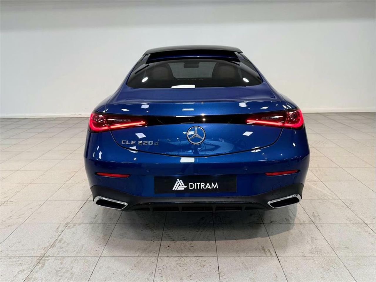 mercedes clase cle 2025 / foto grande (3)