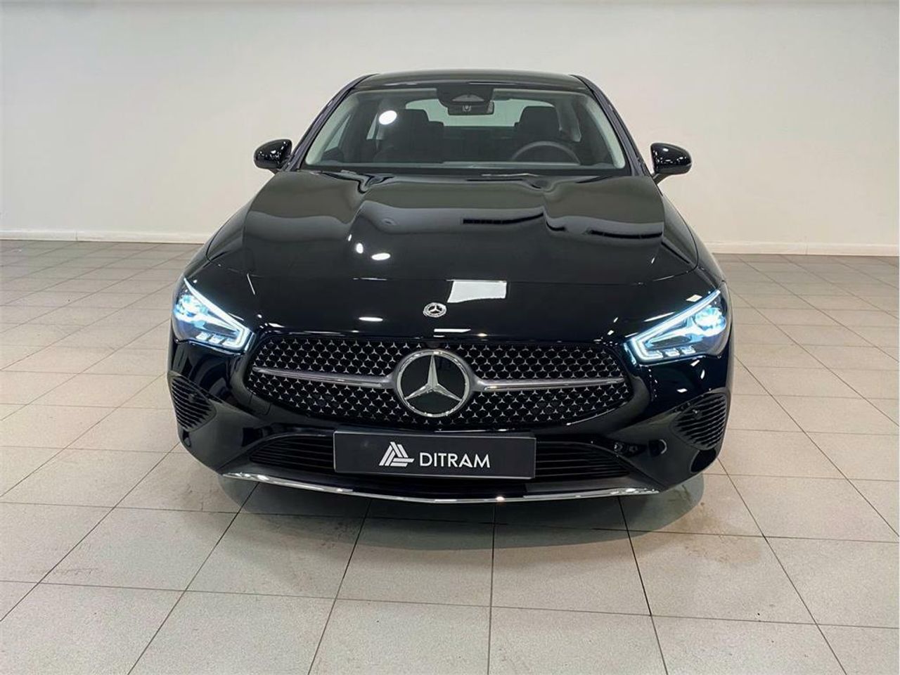 mercedes cla 2024 / foto grande (2)