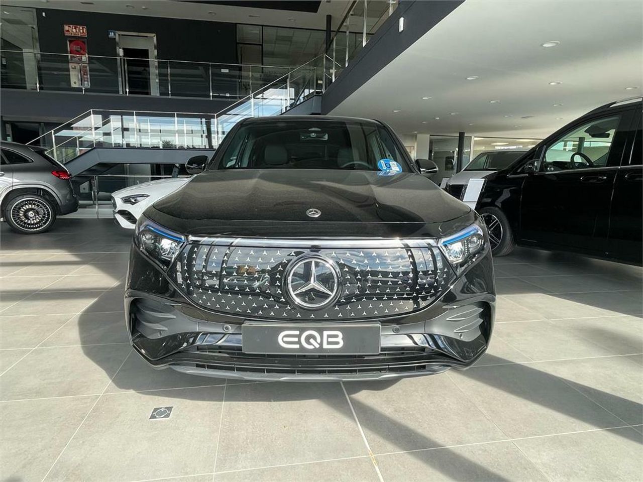 mercedes eqb 2025 / foto grande (2)