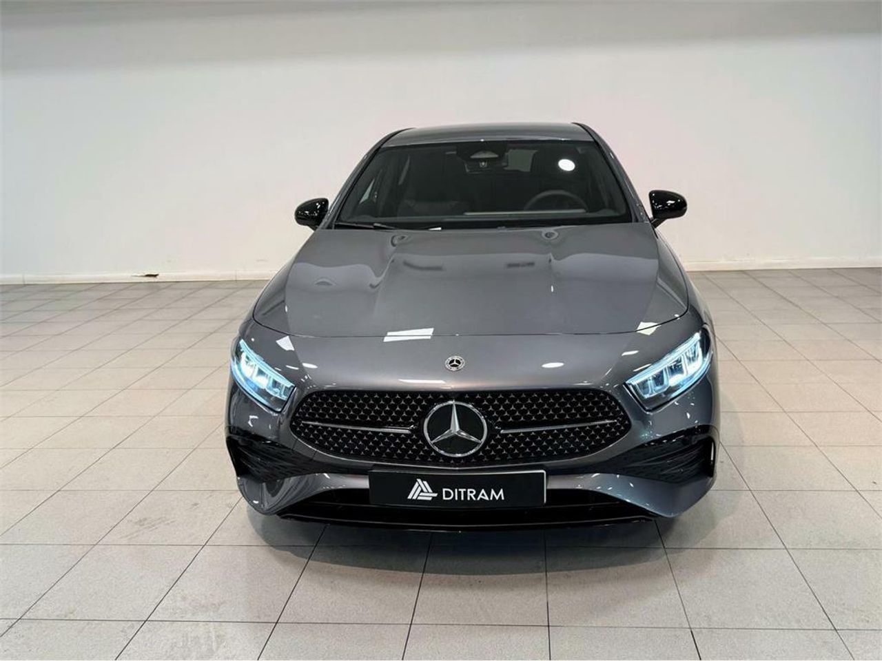 mercedes clase a 2025 / foto grande (2)
