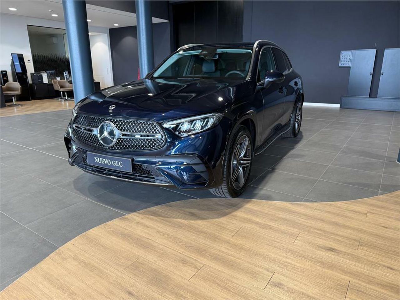 mercedes glc 2025 / foto grande (2)