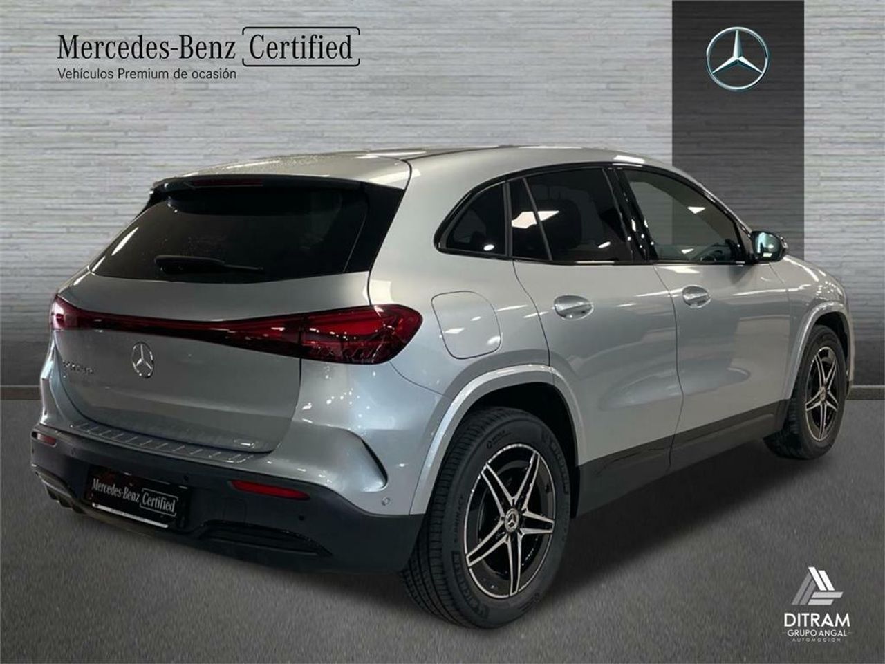 mercedes eqa 2024 / foto grande (3)