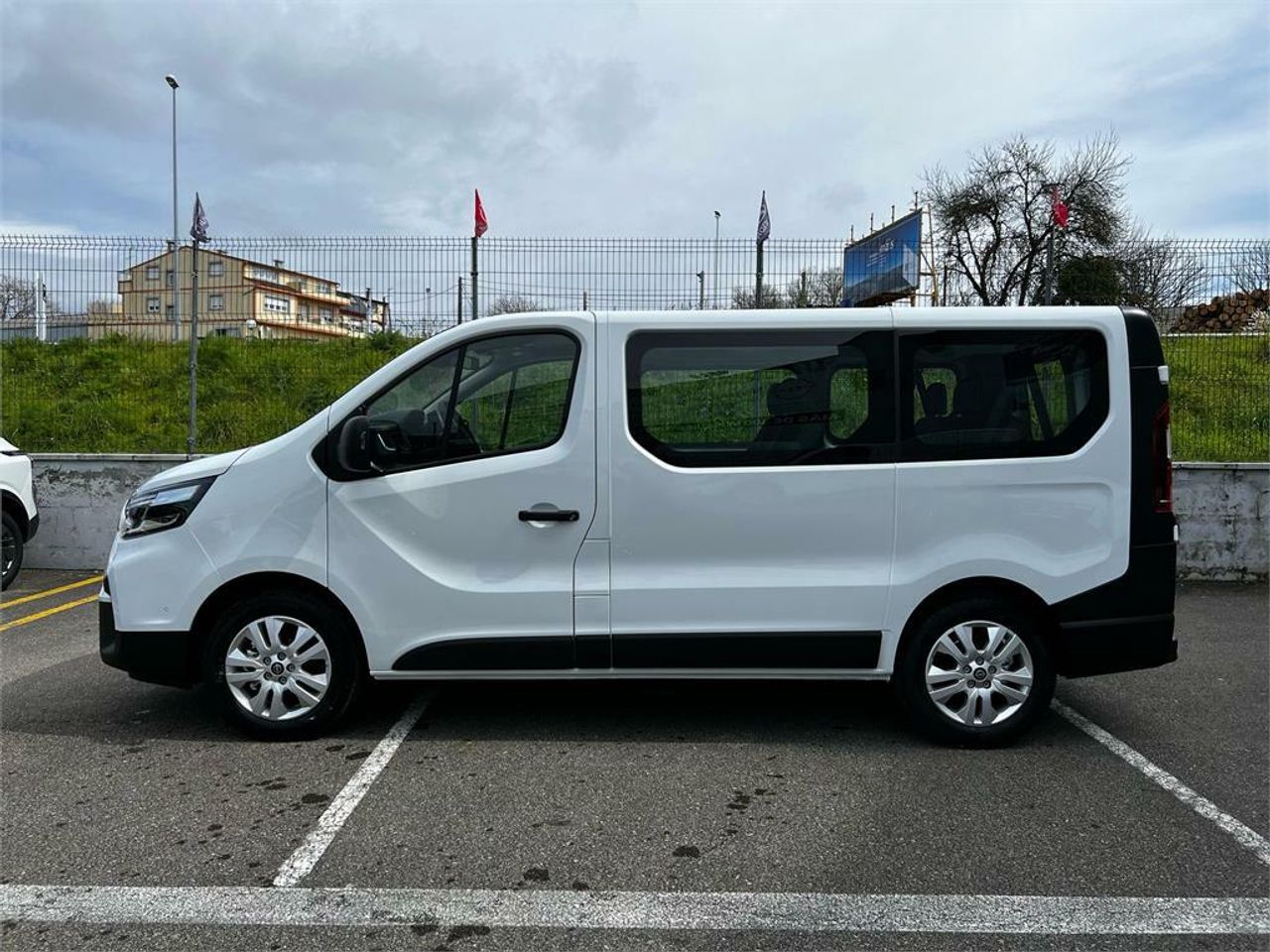 nissan primastar 2025 / foto grande (3)