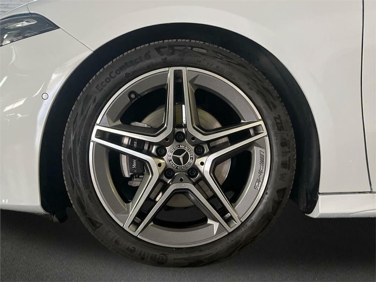 Mercedes Clase A 180 d AMG Line (EURO 6d) - Foto 2