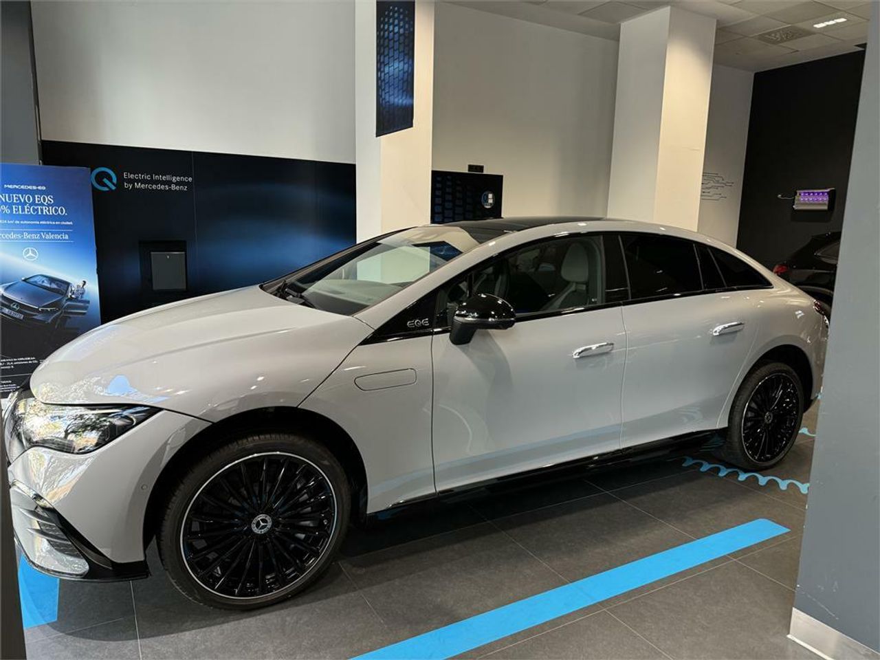 Mercedes EQE EQE 350